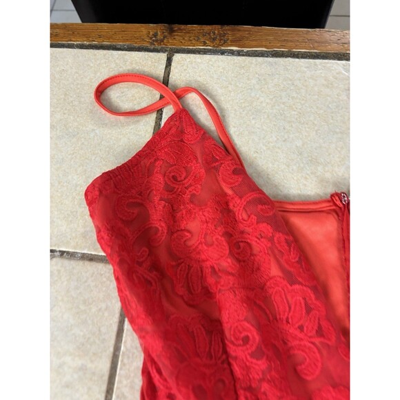 Missguided NEW Red Women's Size 2 Lace Plunge Split-Neck Skater Dress - Picture 9 of 11